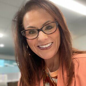 Meet your Posher, Lisa